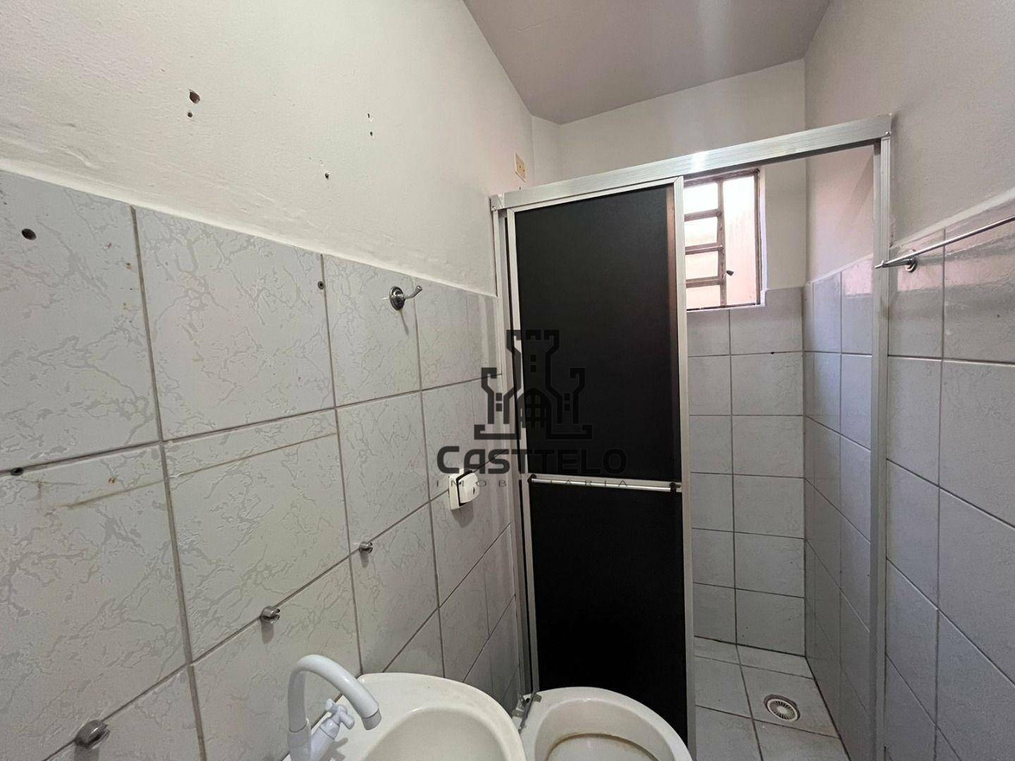 Casa para alugar com 3 quartos, 100m² - Foto 13