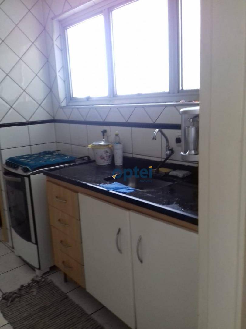 Apartamento à venda com 3 quartos, 76m² - Foto 9