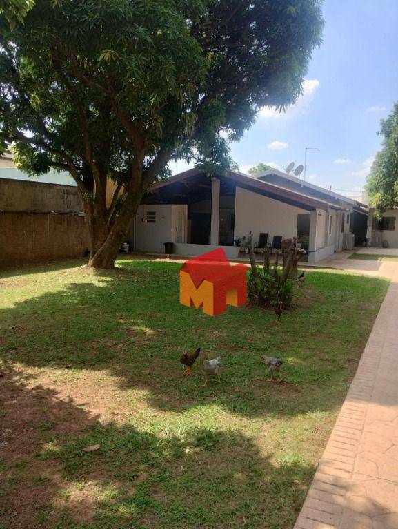 Chácara à venda com 2 quartos, 200m² - Foto 6