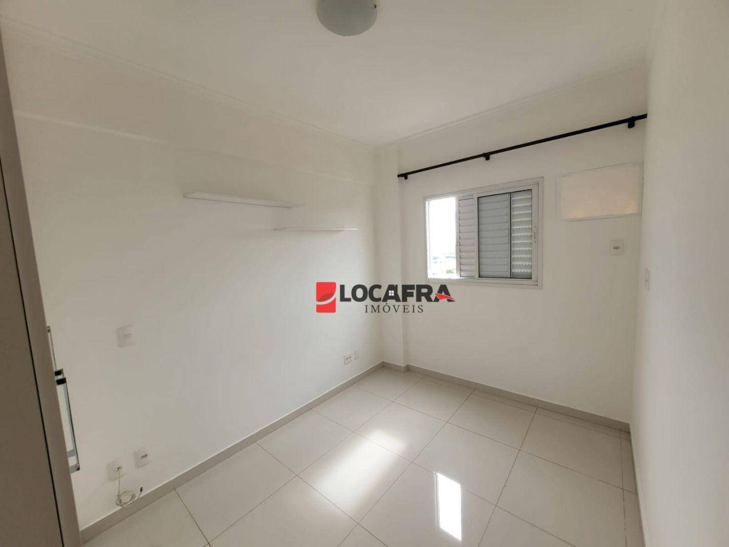 Apartamento para alugar com 2 quartos, 63m² - Foto 17