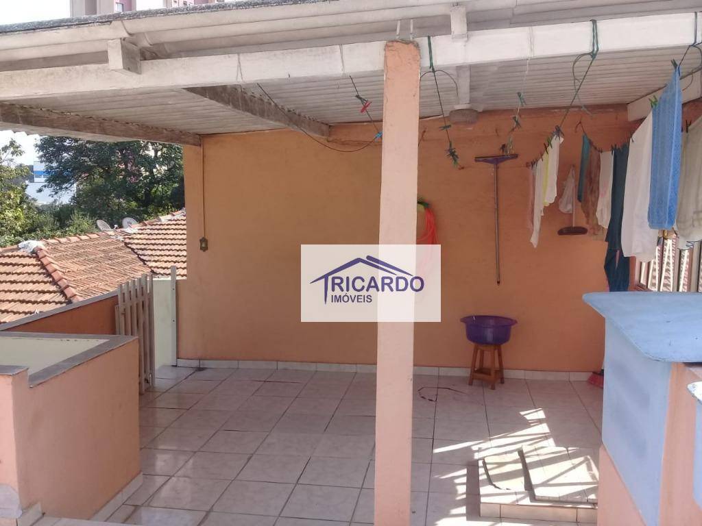 Casa à venda com 4 quartos, 178m² - Foto 13