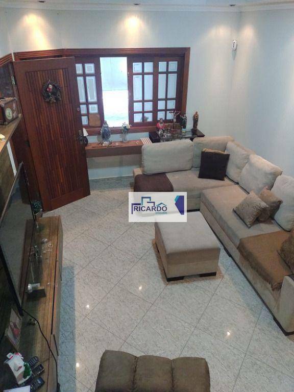 Sobrado à venda com 3 quartos, 132m² - Foto 1