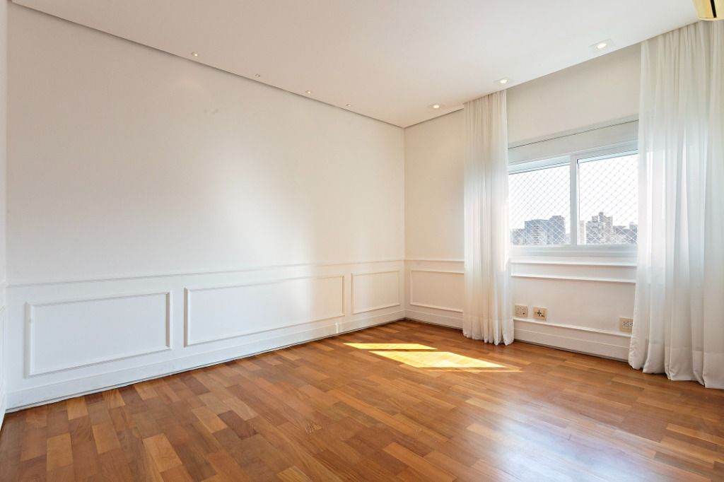 Apartamento para alugar com 2 quartos, 276m² - Foto 11