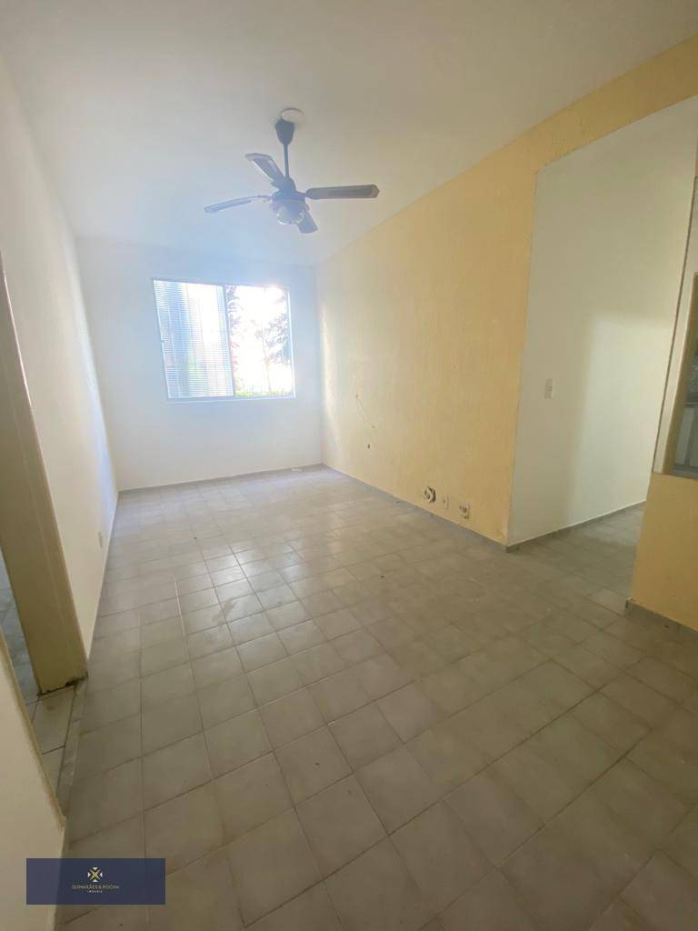 Apartamento à venda com 2 quartos, 60m² - Foto 1