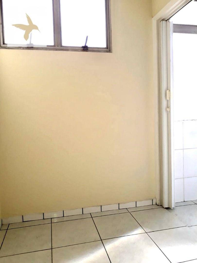 Apartamento à venda com 3 quartos, 116m² - Foto 19