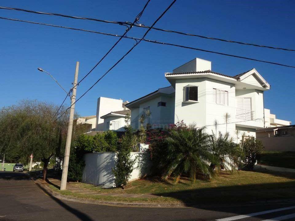 Casa de Condomínio à venda com 6 quartos, 290m² - Foto 1