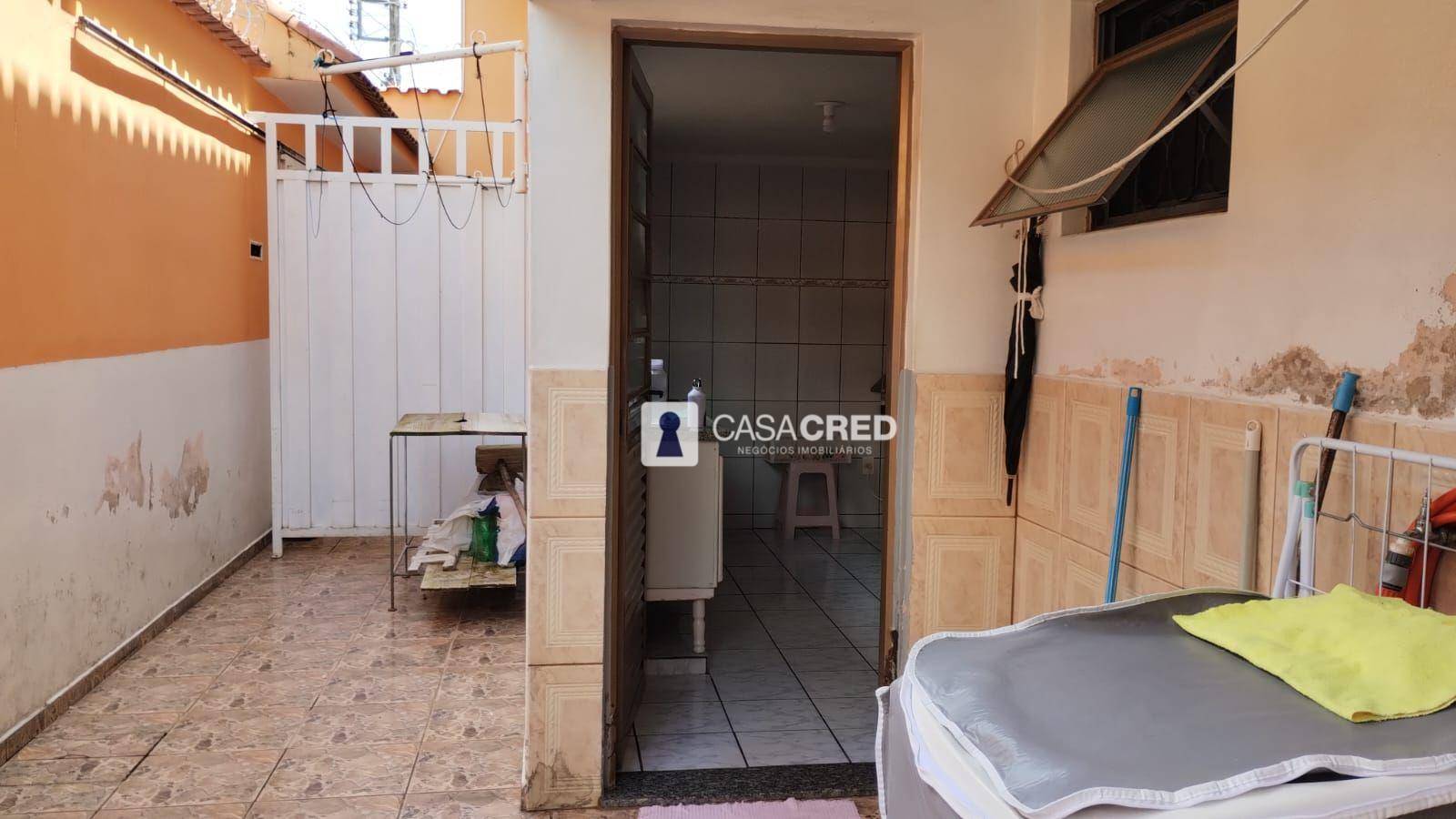 Casa à venda e aluguel com 5 quartos, 260m² - Foto 25