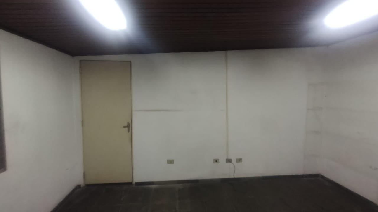 Prédio Inteiro para alugar, 692m² - Foto 27