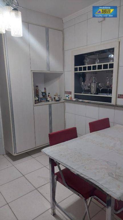 Apartamento à venda com 3 quartos, 117m² - Foto 14