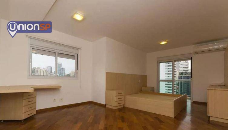 Apartamento à venda com 3 quartos, 213m² - Foto 6