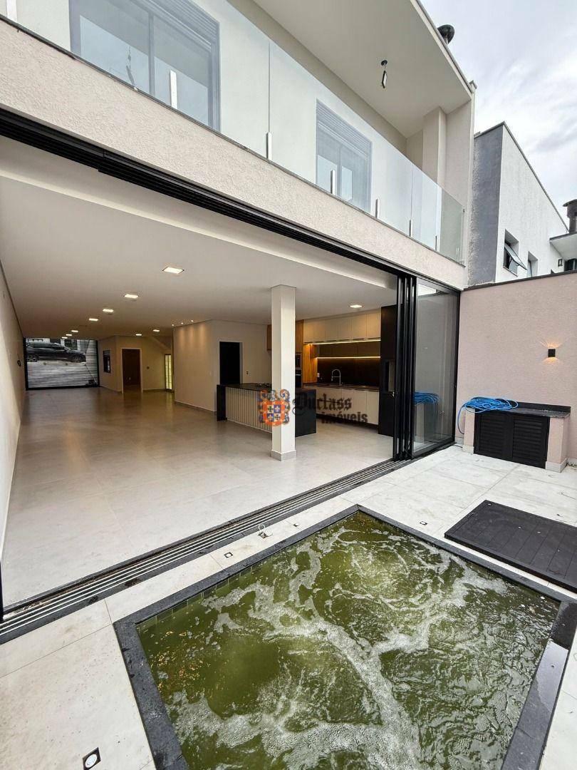 Casa de Condomínio à venda com 4 quartos, 258m² - Foto 20