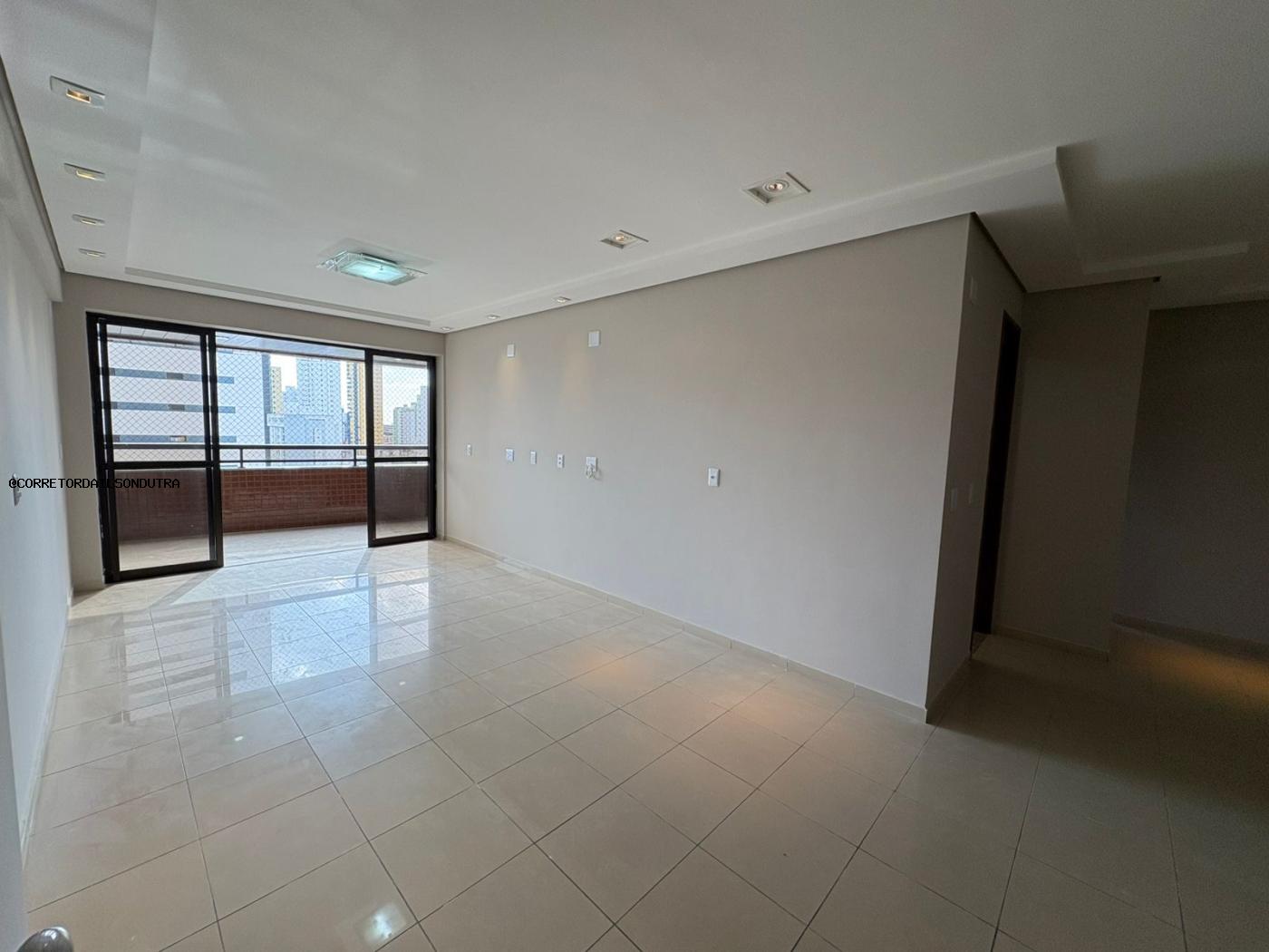 Apartamento à venda com 4 quartos, 156m² - Foto 6