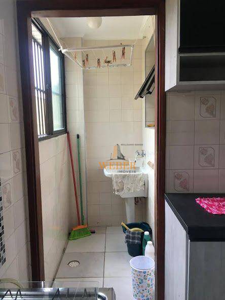 Apartamento à venda com 2 quartos, 67m² - Foto 8