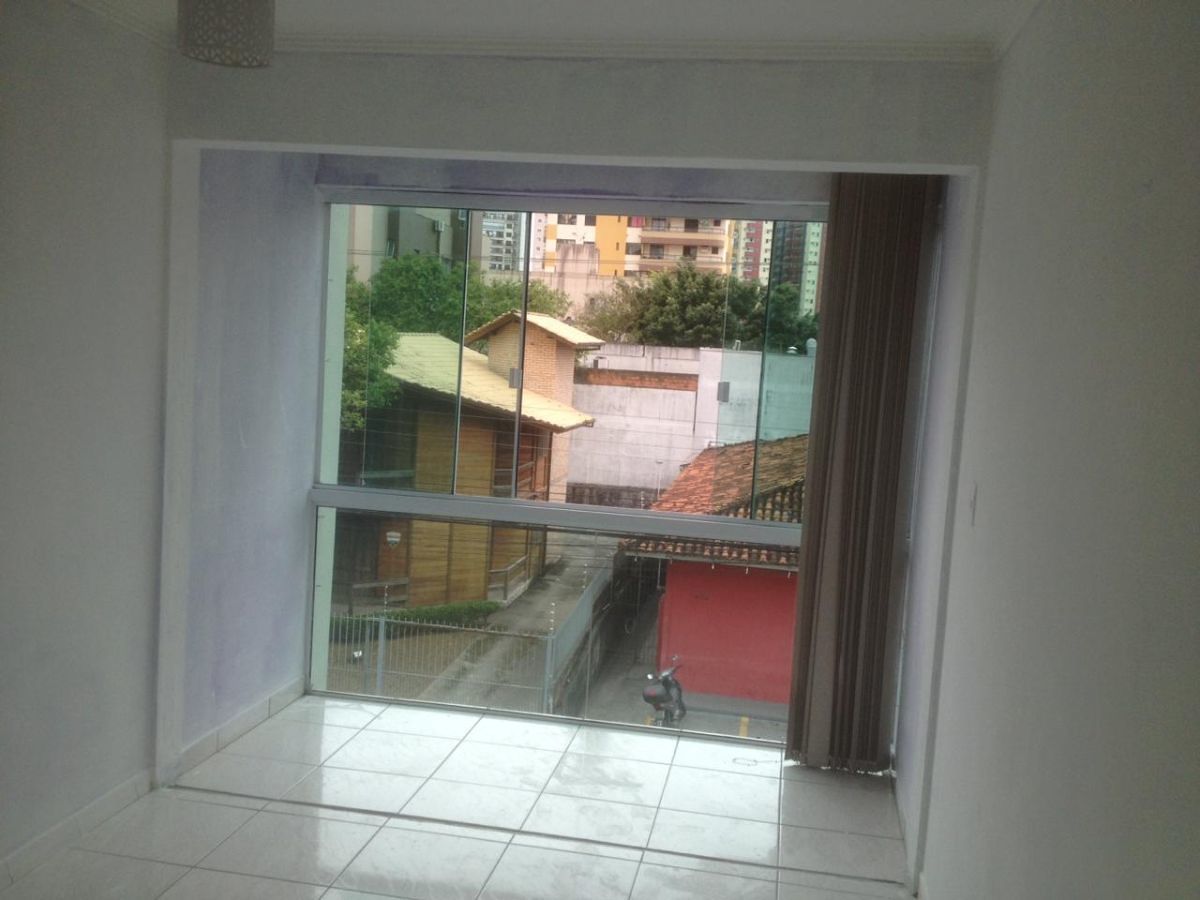 Apartamento para alugar com 2 quartos, 60m² - Foto 8