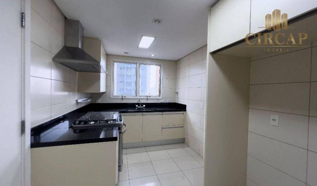 Apartamento à venda com 3 quartos, 223m² - Foto 7