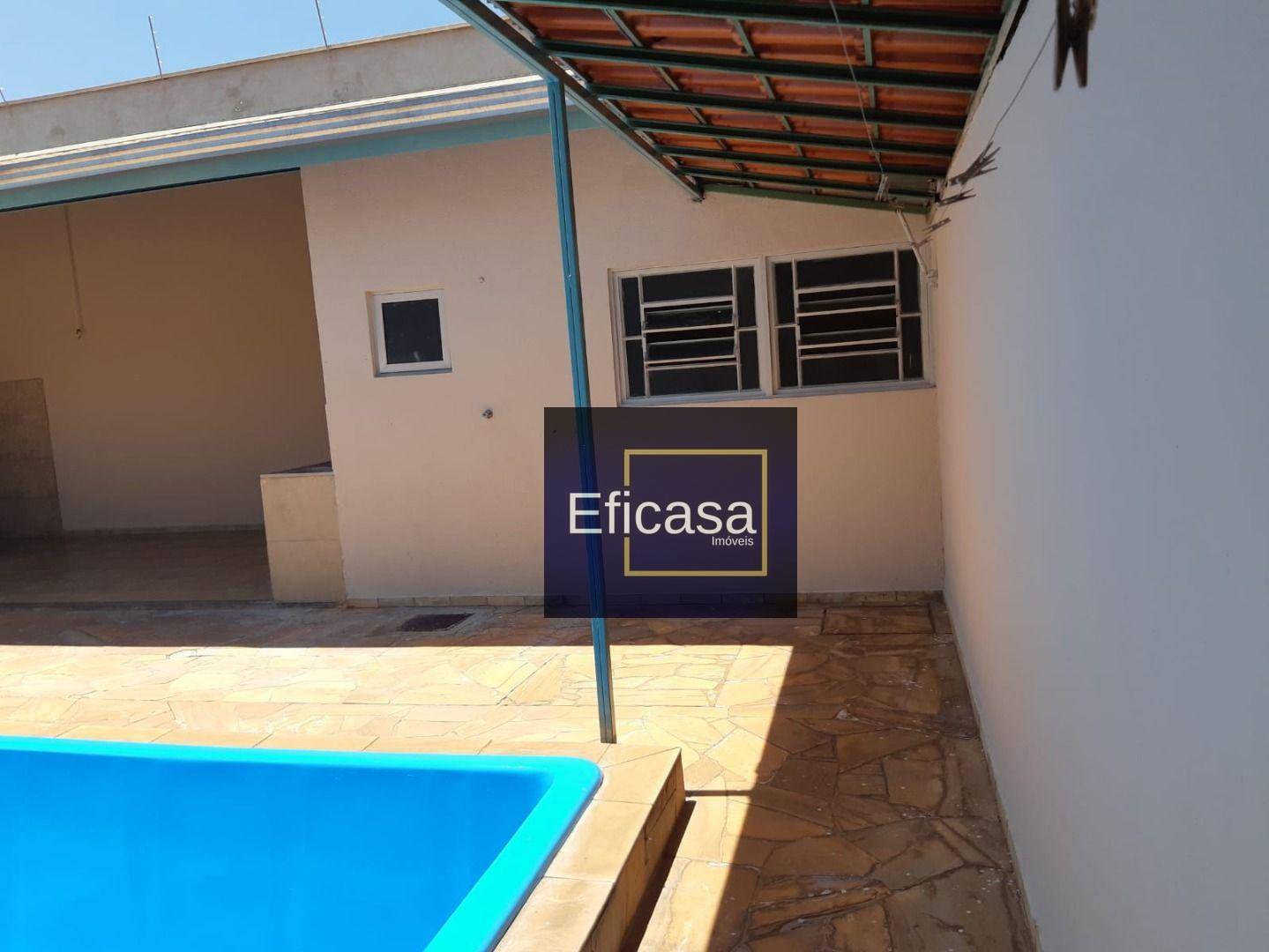 Casa à venda com 3 quartos, 220m² - Foto 11