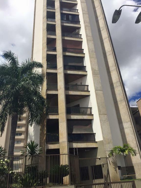 Apartamento à venda com 4 quartos, 340m² - Foto 2