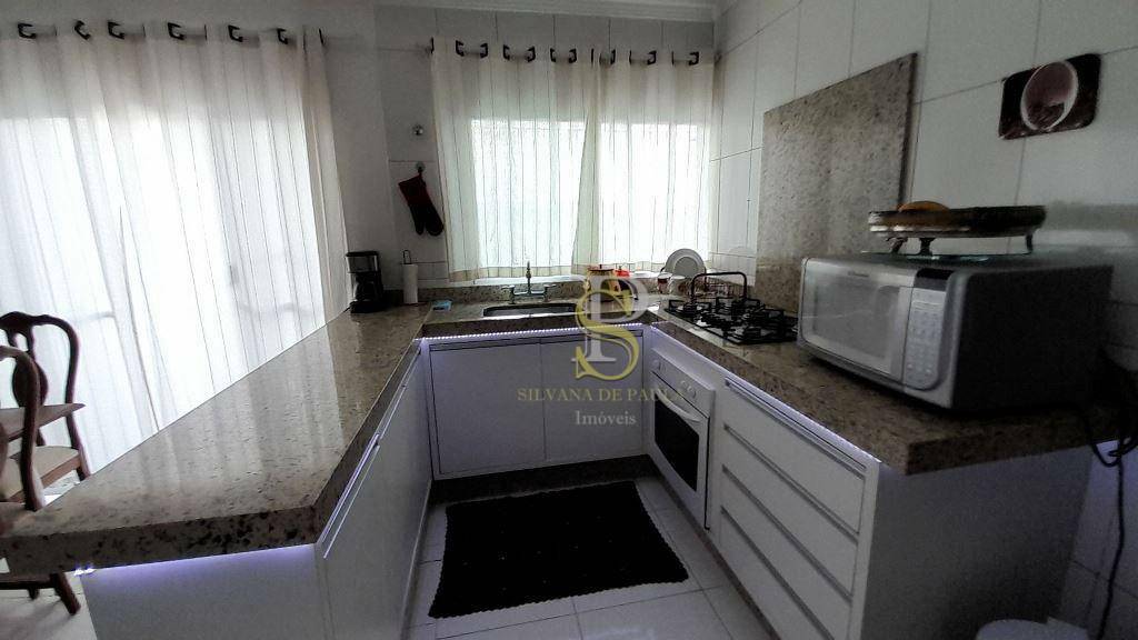 Casa à venda com 2 quartos, 66m² - Foto 21