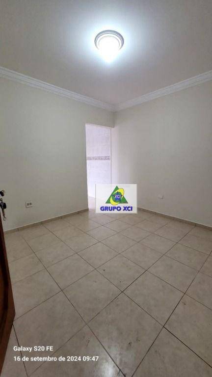 Casa à venda com 4 quartos, 120m² - Foto 13