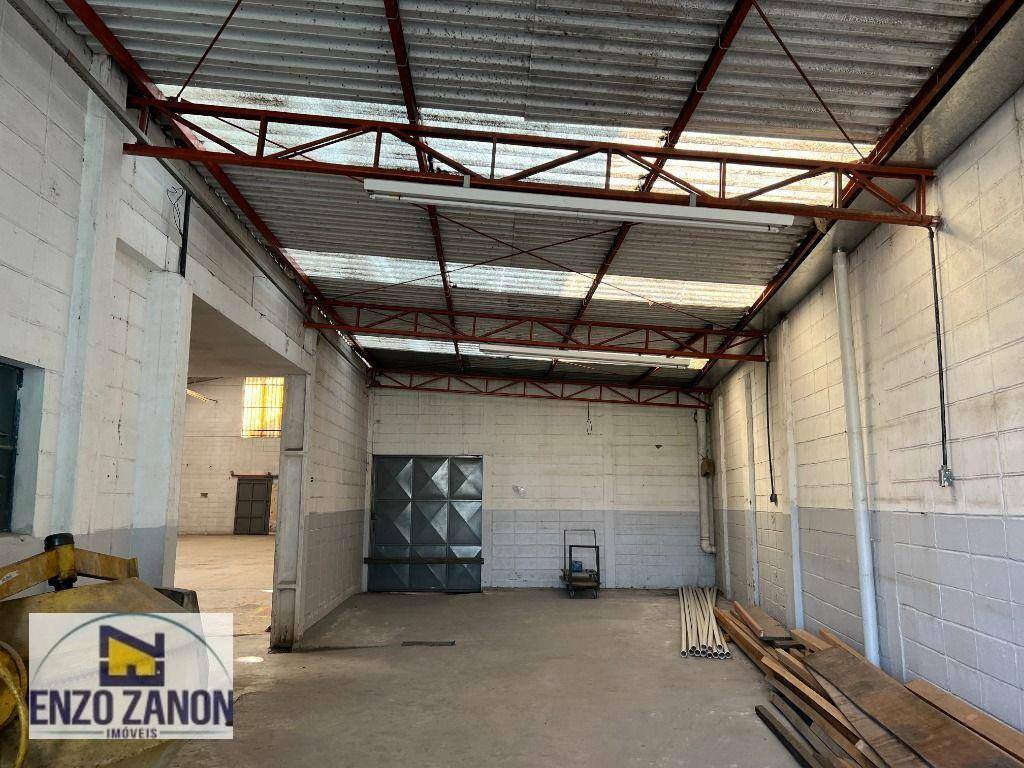 Depósito-Galpão-Armazém à venda e aluguel, 949m² - Foto 4