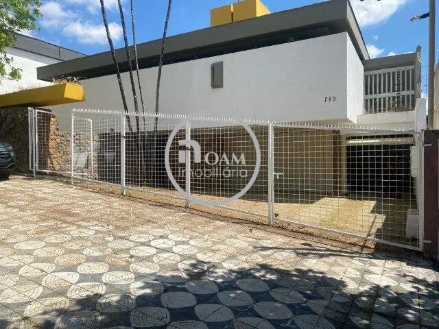 Casa para alugar com 3 quartos, 400m² - Foto 2