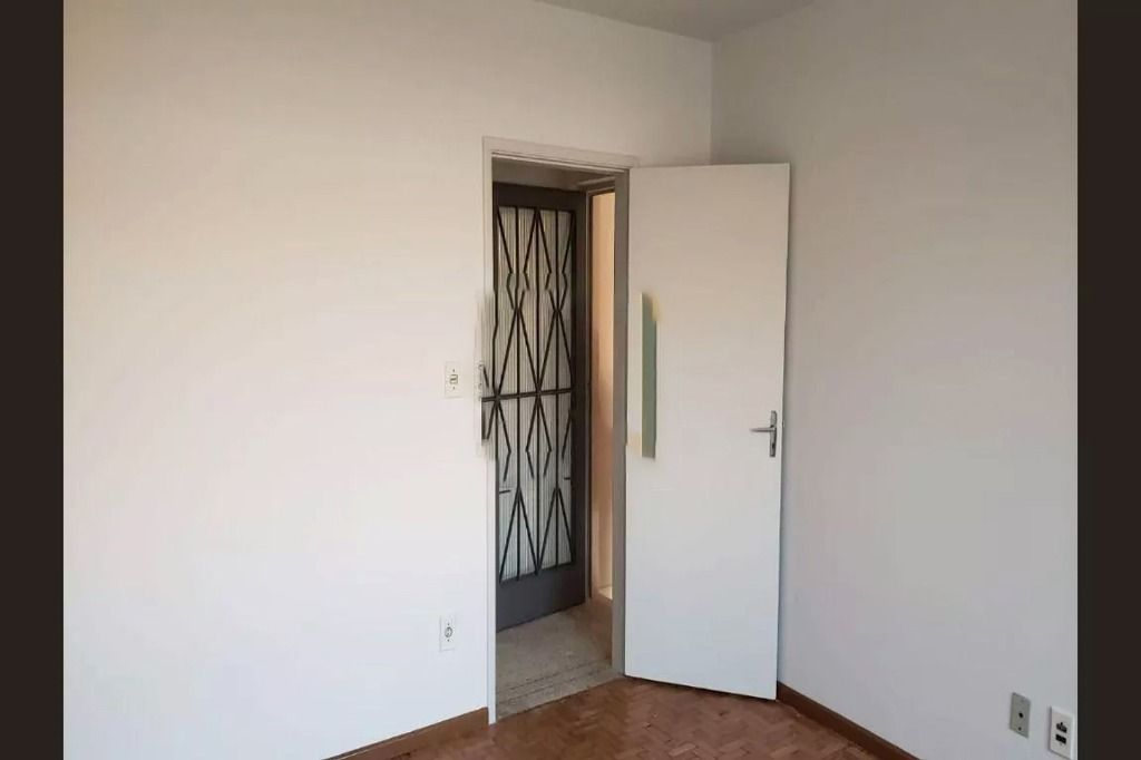 Sobrado à venda com 3 quartos, 200m² - Foto 15