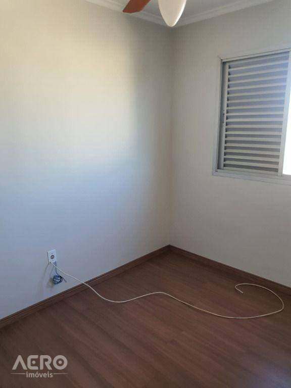 Apartamento à venda com 3 quartos, 66m² - Foto 13