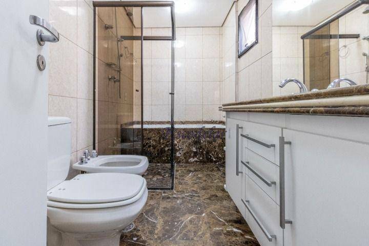 Apartamento à venda com 3 quartos, 167m² - Foto 12