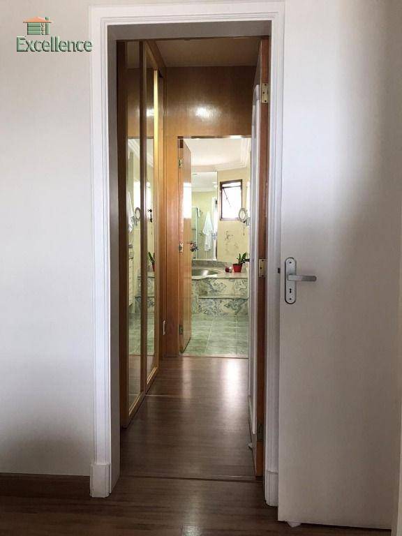 Apartamento à venda com 4 quartos, 230m² - Foto 42