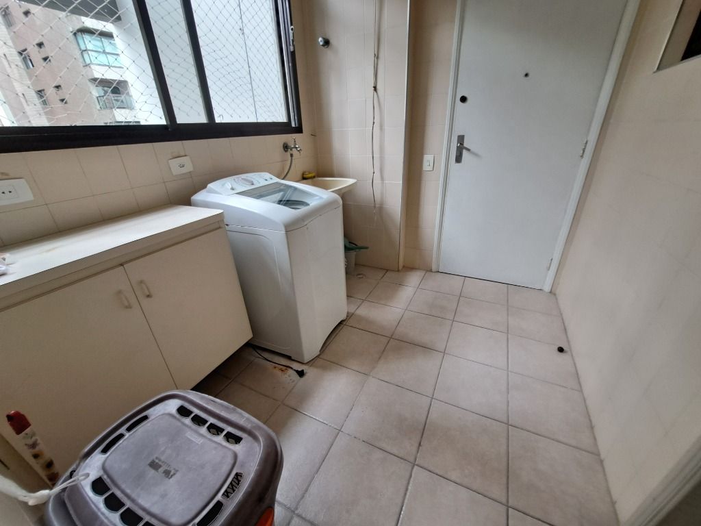 Apartamento à venda com 3 quartos, 145m² - Foto 20