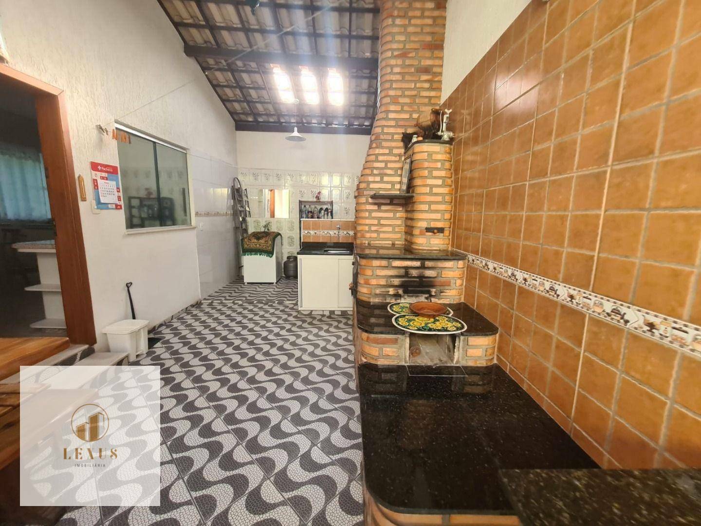 Casa à venda com 3 quartos, 250m² - Foto 6