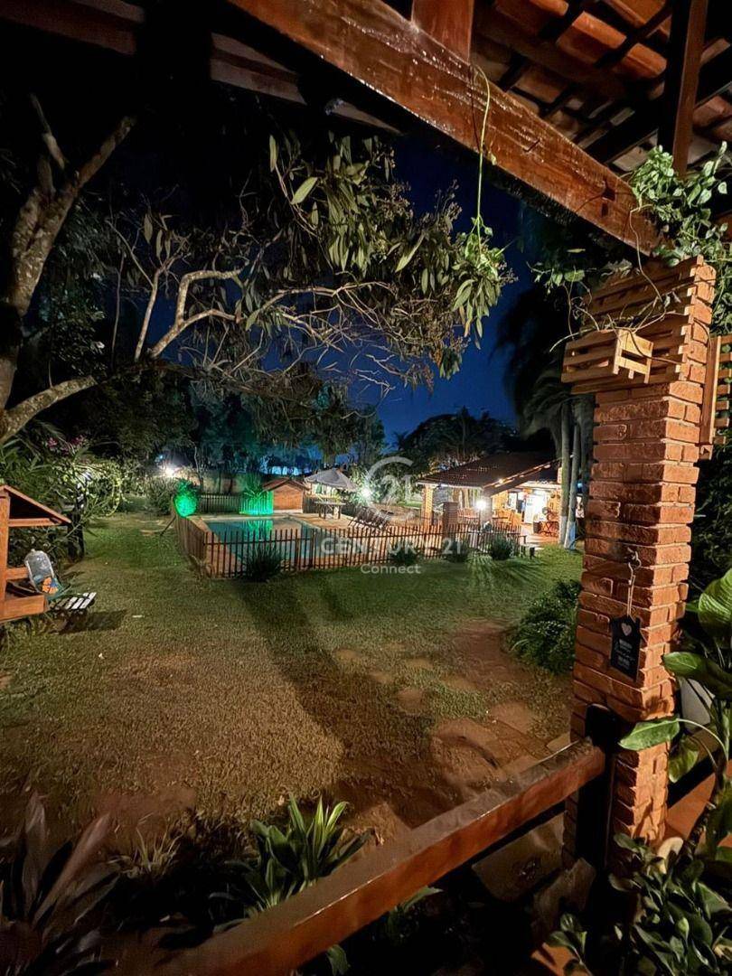 Chácara para alugar com 3 quartos, 1500M2 - Foto 1