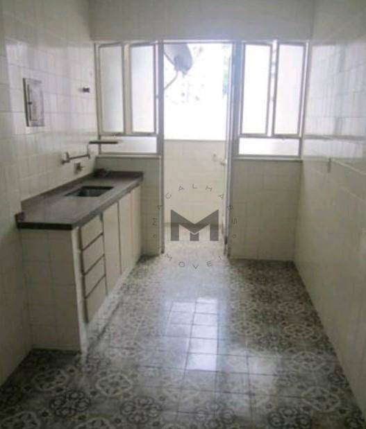 Apartamento à venda com 3 quartos, 130m² - Foto 7