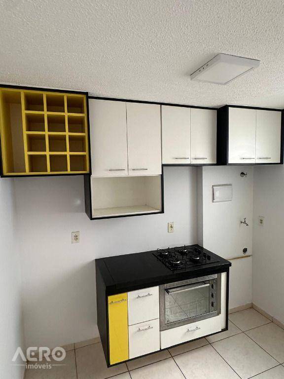 Apartamento à venda com 2 quartos, 47m² - Foto 6