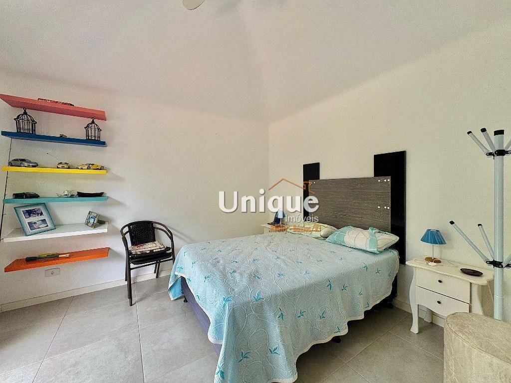 Casa à venda com 3 quartos, 230m² - Foto 38