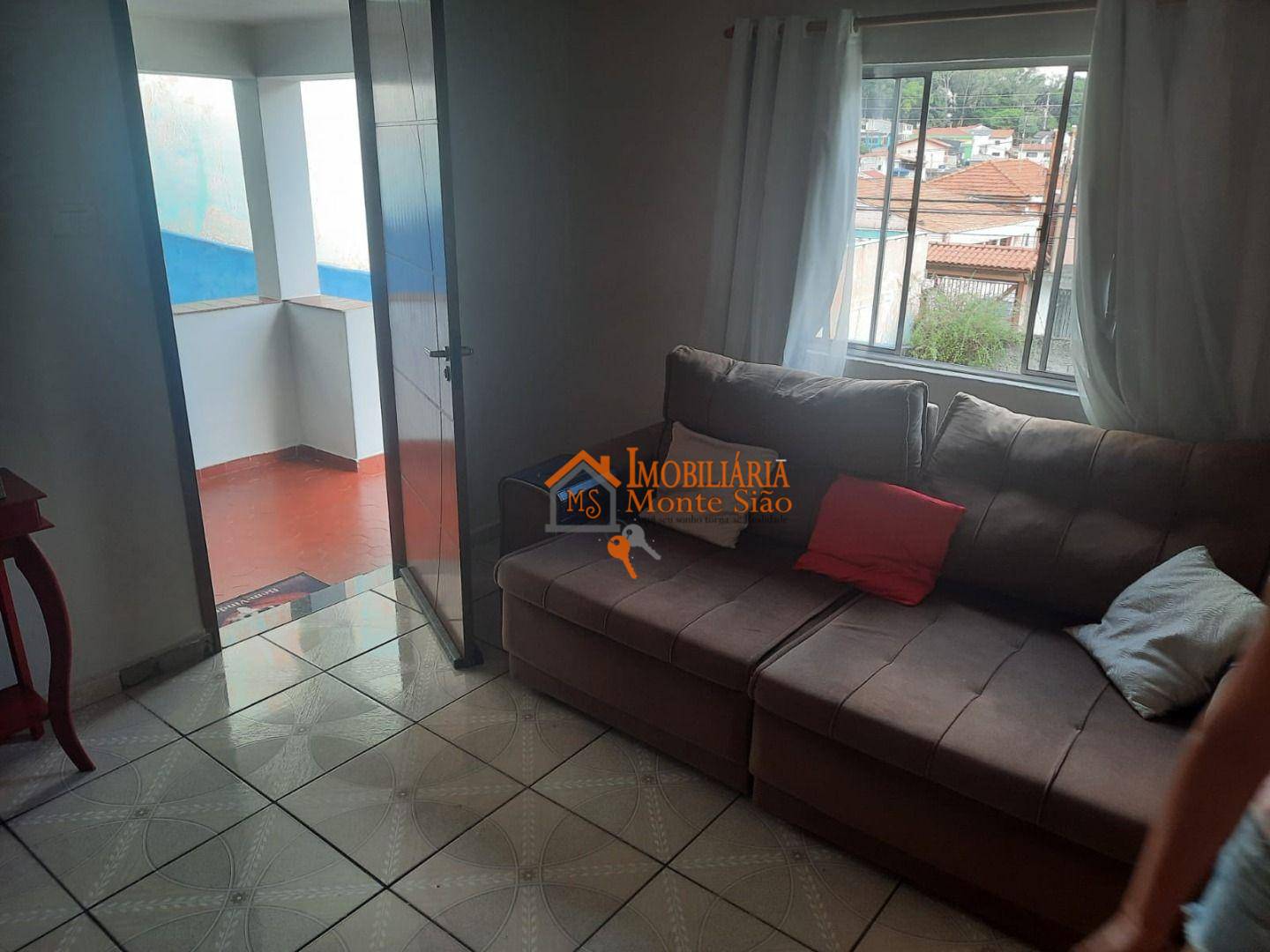 Casa à venda com 3 quartos, 250m² - Foto 1