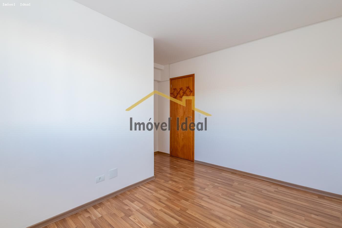 Apartamento à venda com 3 quartos, 75m² - Foto 20