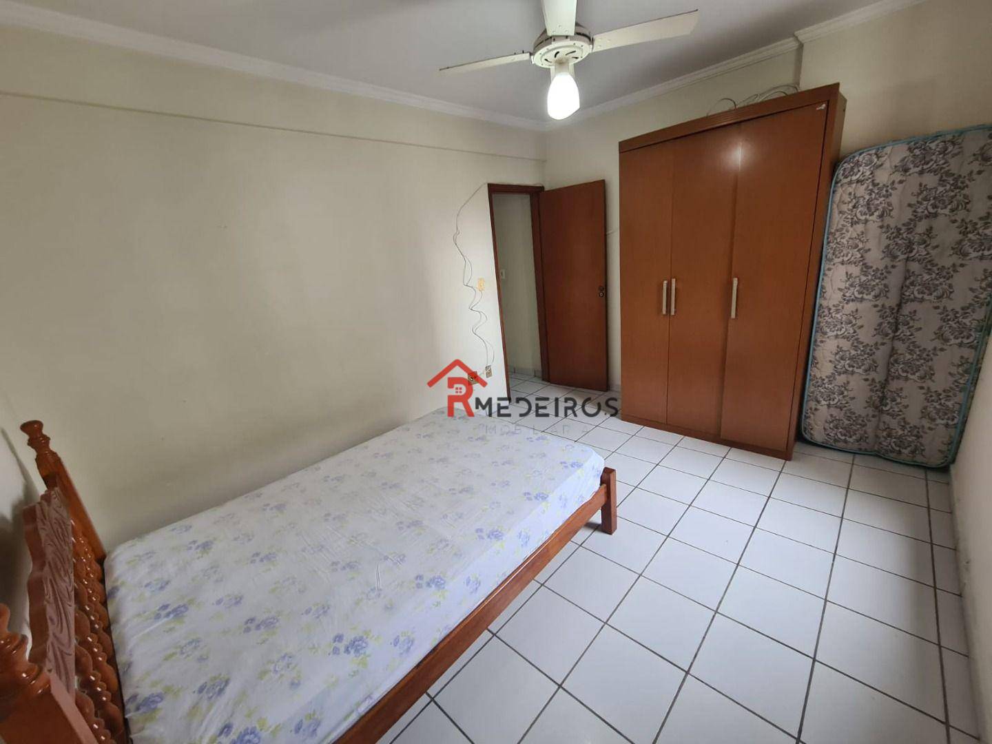 Apartamento à venda com 1 quarto, 60m² - Foto 4