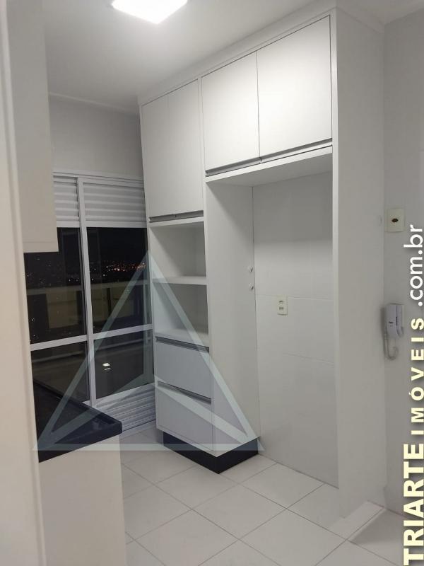 Apartamento para alugar com 3 quartos, 170m² - Foto 19