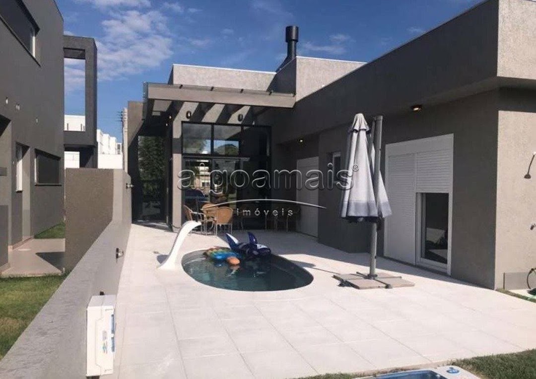 Casa de Condomínio à venda com 4 quartos, 208m² - Foto 2