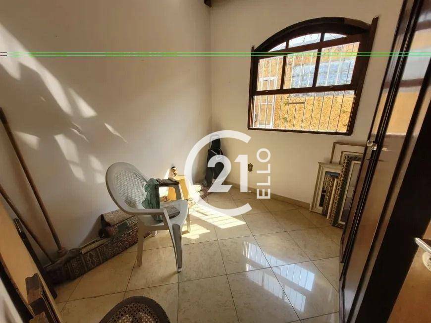 Casa à venda com 3 quartos, 186m² - Foto 5