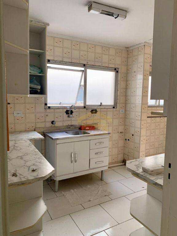 Apartamento à venda com 2 quartos, 60m² - Foto 6