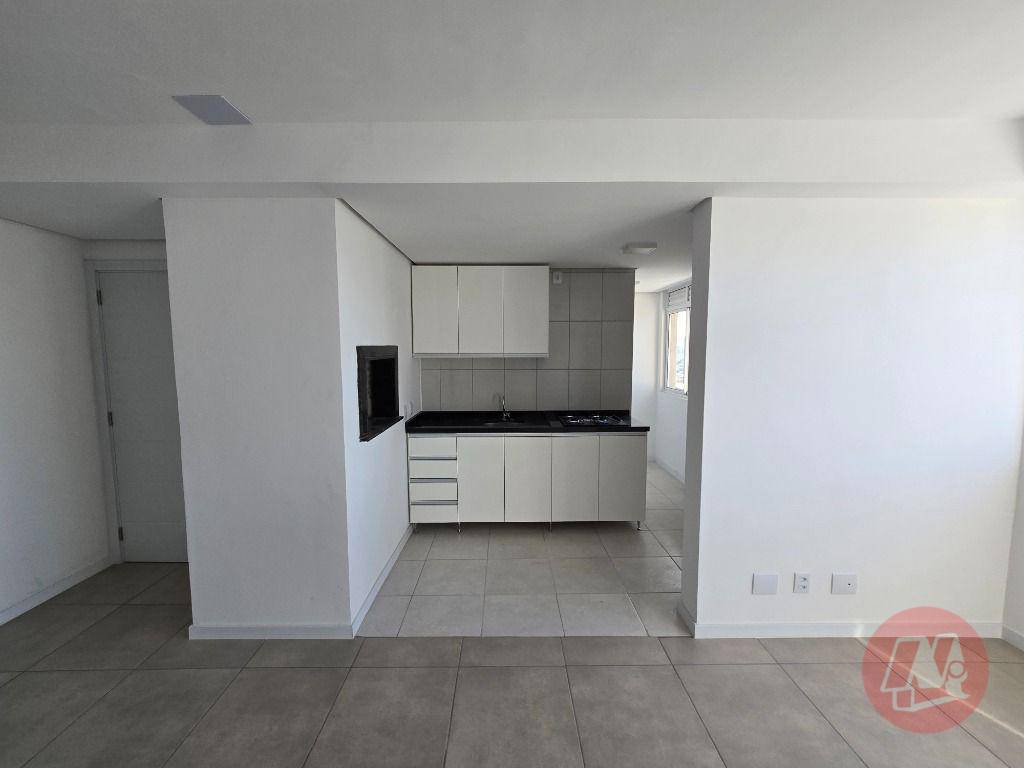 Apartamento para alugar com 3 quartos, 74m² - Foto 7