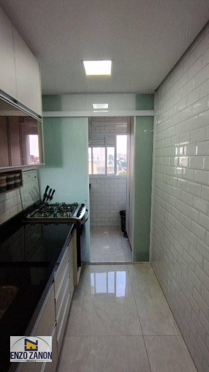 Apartamento à venda com 2 quartos, 70m² - Foto 11