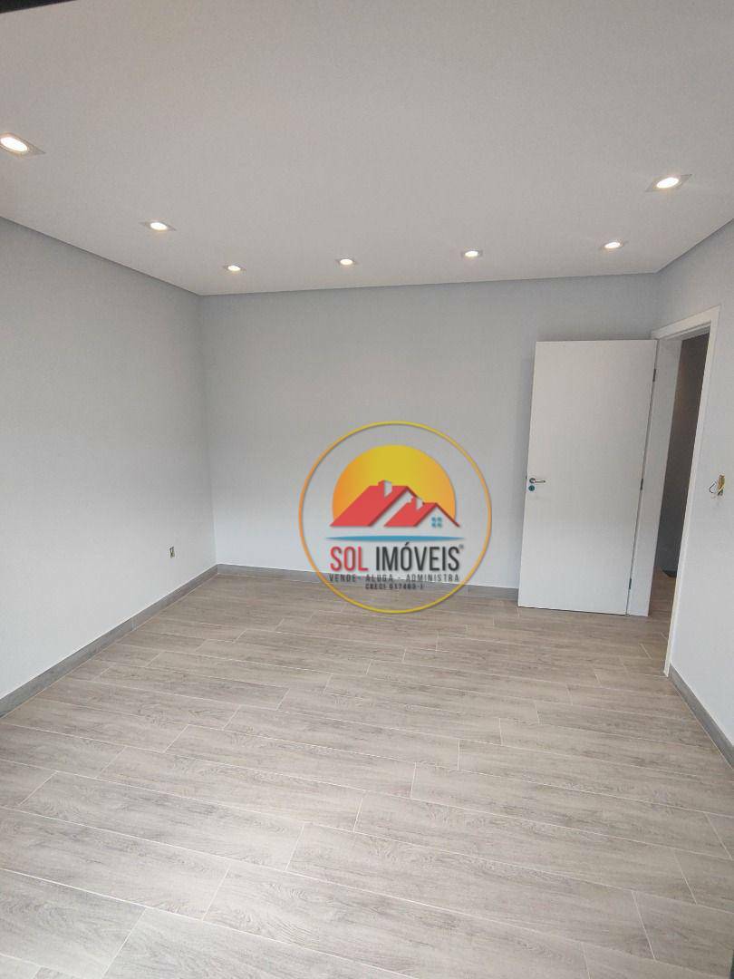 Casa à venda com 3 quartos, 200m² - Foto 14