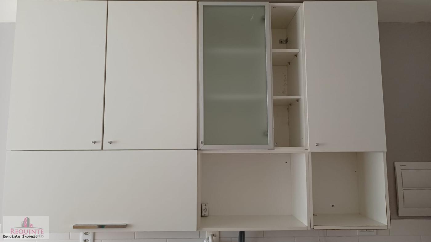 Apartamento para alugar com 3 quartos, 105m² - Foto 33