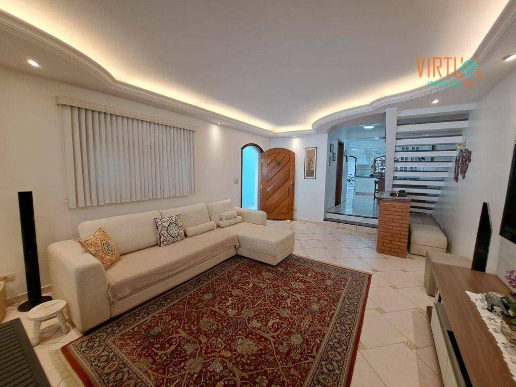 Sobrado à venda com 3 quartos, 231m² - Foto 3