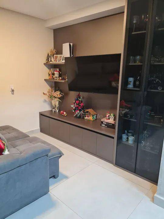 Apartamento à venda com 2 quartos, 80m² - Foto 2