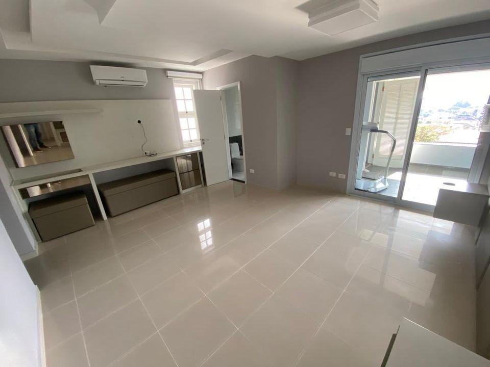 Casa de Condomínio à venda com 4 quartos, 355m² - Foto 3