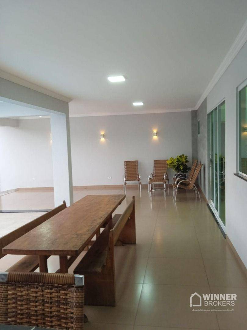 Casa à venda com 3 quartos, 200m² - Foto 10